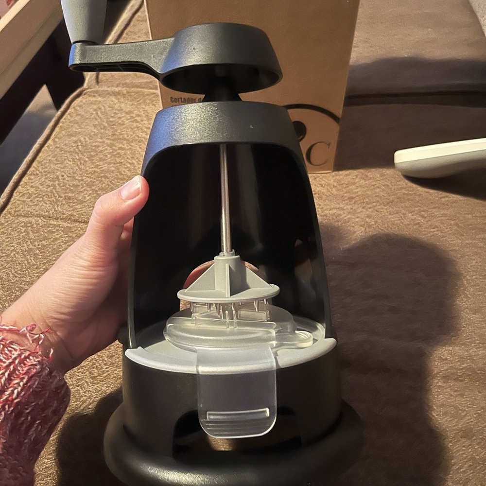 Black and Gray vegetable spiralizer